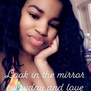 Meet your Posher, Amaya